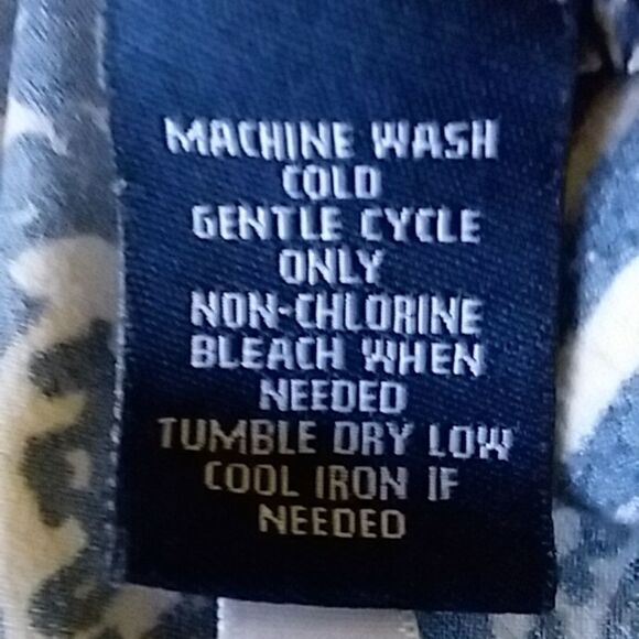 Chaps black swirl blouse size Large - Picture 4 of 6